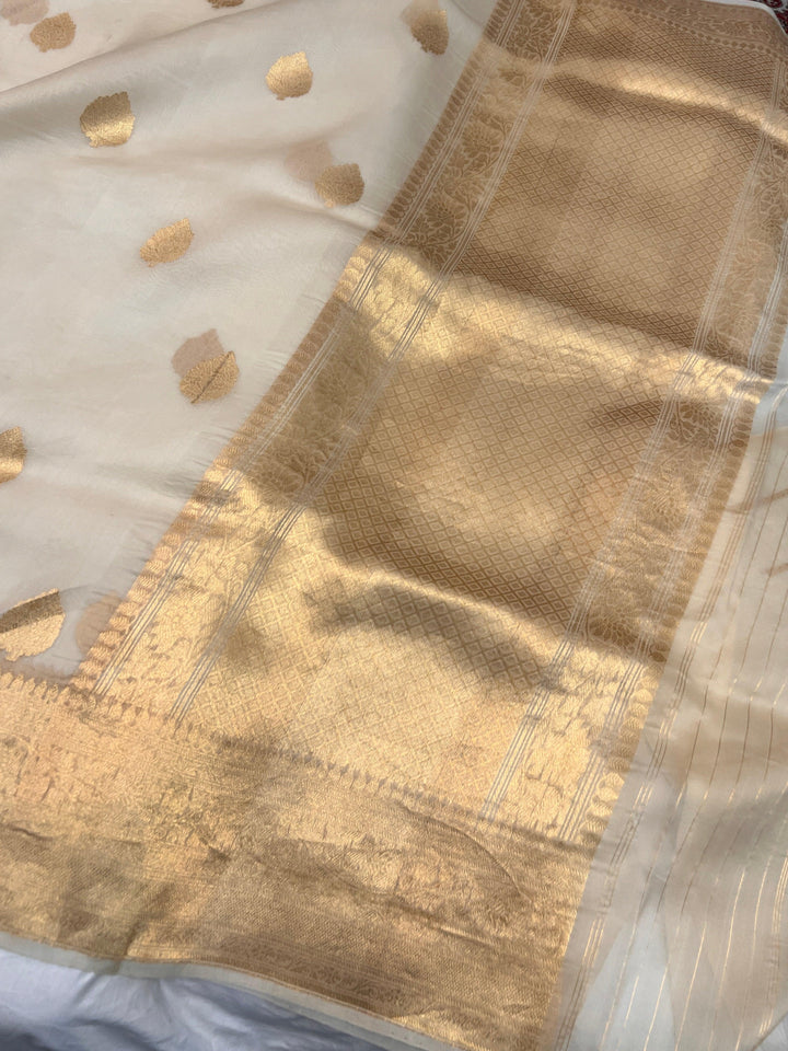 Cream Banarasi Handloom Kora Silk Saree