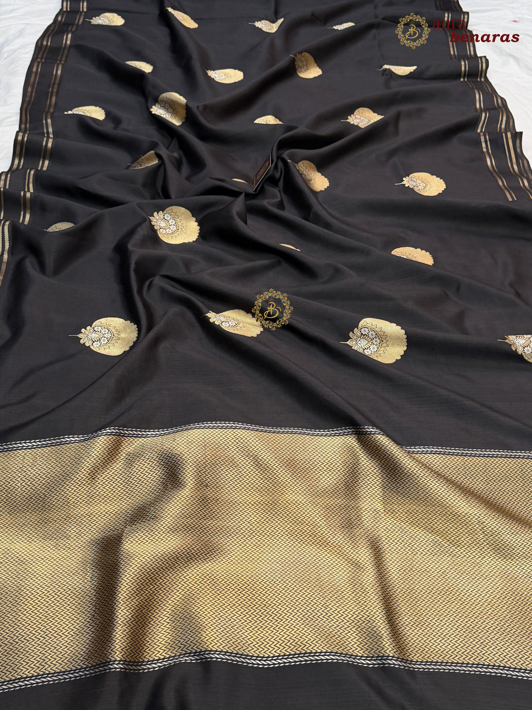 Black Pure Banarasi Handloom Silk Saree - Aura Benaras