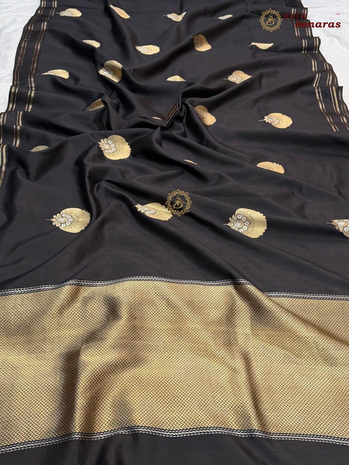 Black Pure Banarasi Handloom Silk Saree - Aura Benaras