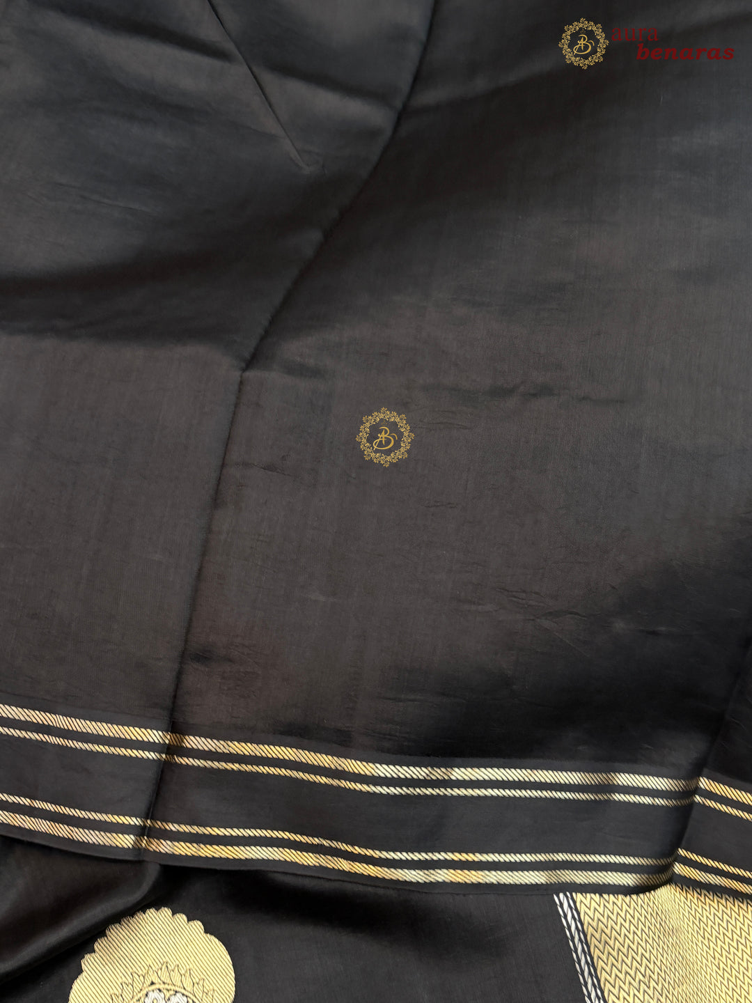 Black Pure Banarasi Handloom Silk Saree - Aura Benaras