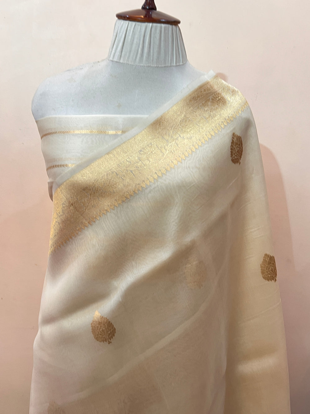 Cream Banarasi Handloom Kora Silk Saree