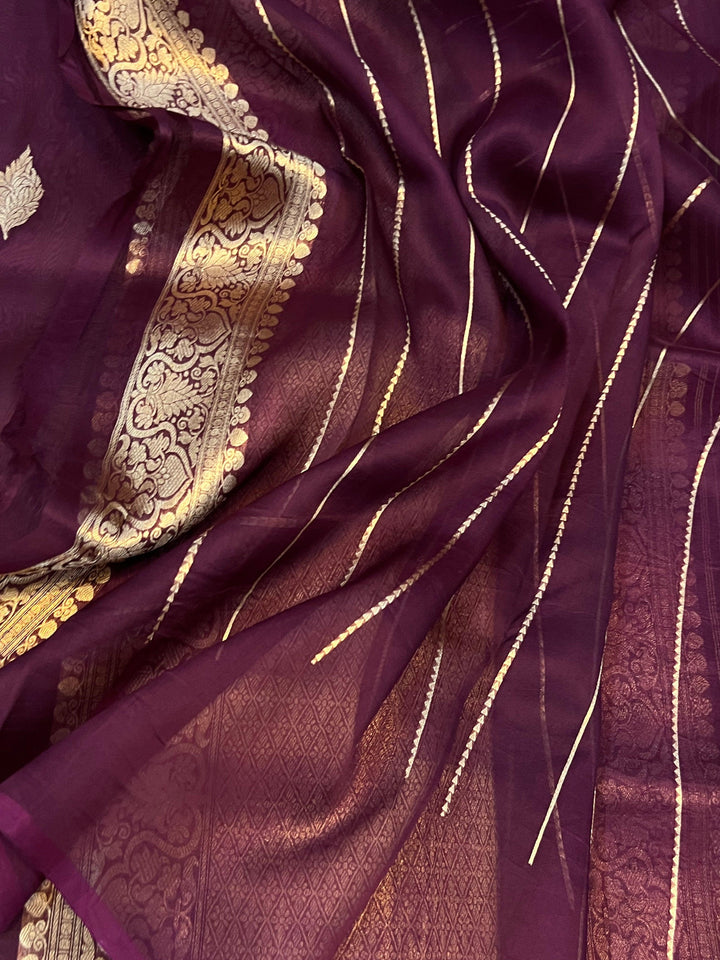 Garnet Banarasi Handloom Kora Silk Saree - Aura Benaras
