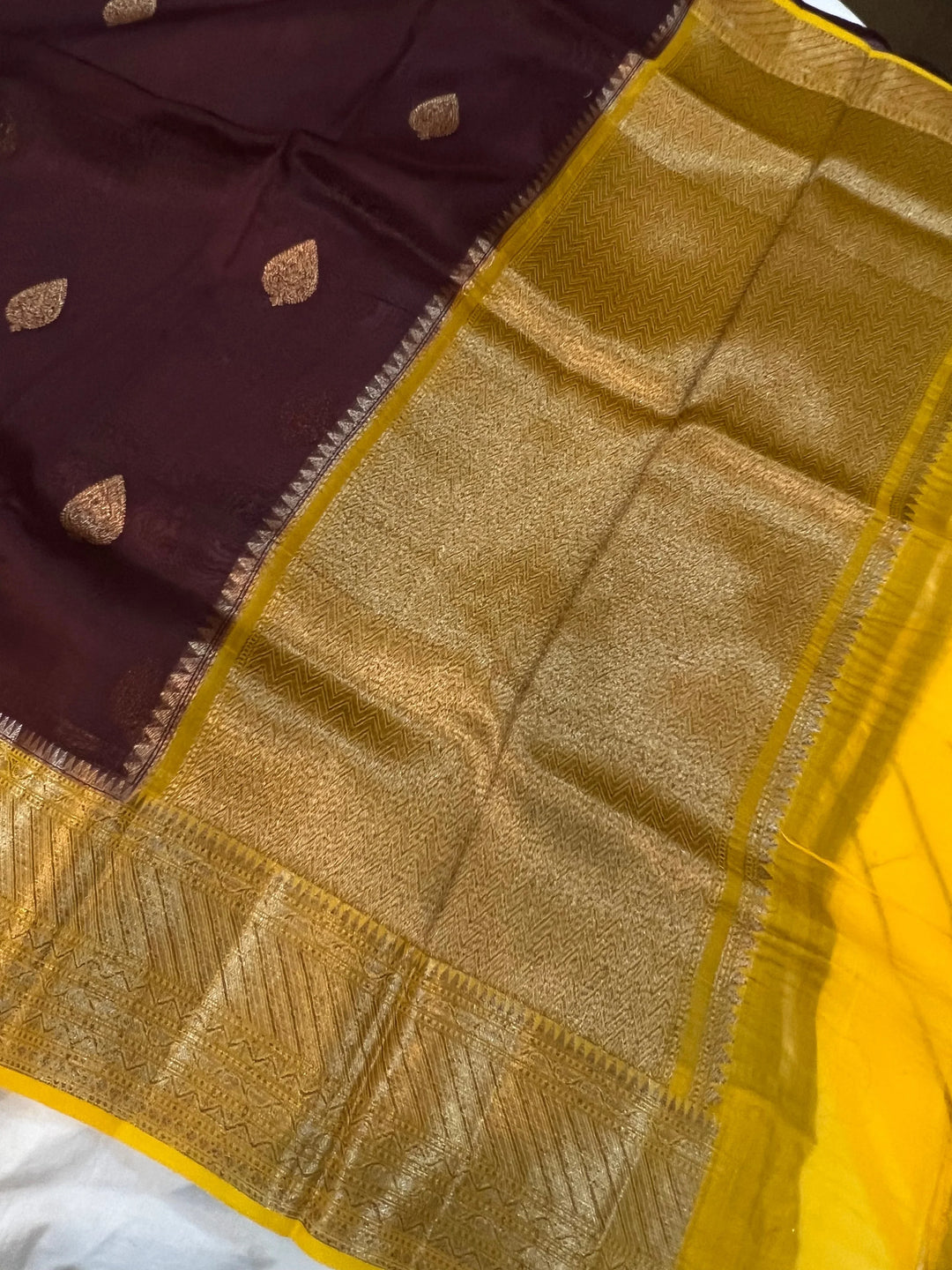 Brown Banarasi Handloom Kora Silk Saree - Aura Benaras