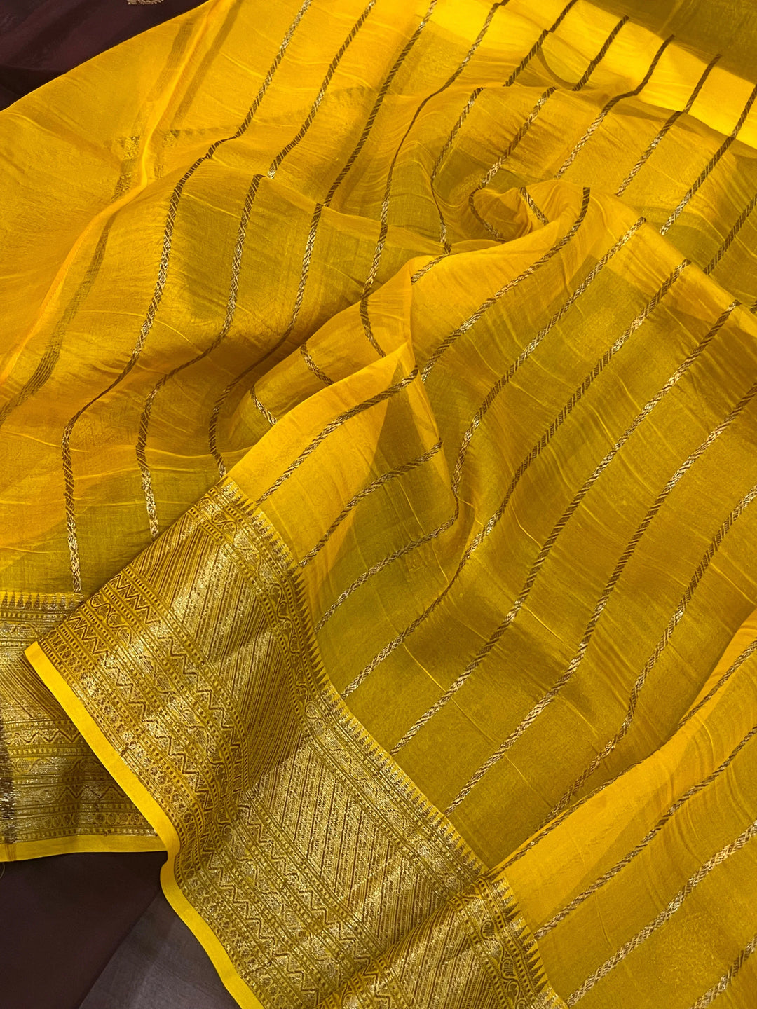Brown Banarasi Handloom Kora Silk Saree - Aura Benaras