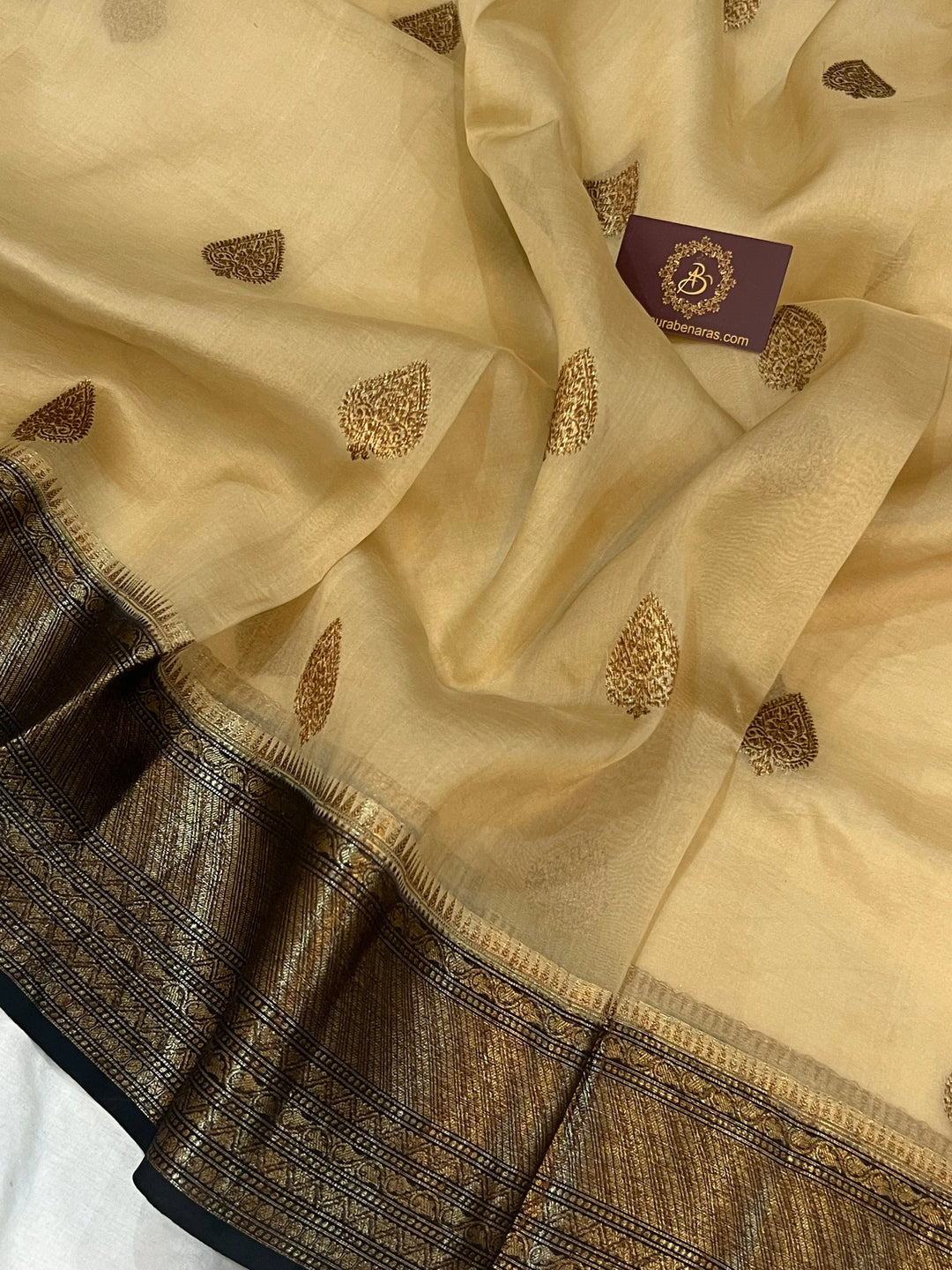Beige Banarasi Handloom Kora Silk Saree - Aura Benaras