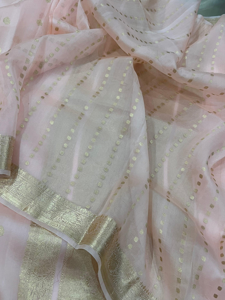 Pani Peach Banarasi Handloom Kora Silk Saree - Aura Benaras