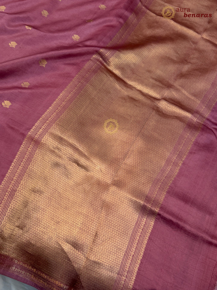 Onion Pink Banarasi Silk Saree with Kadhwa Floral Zari Buta