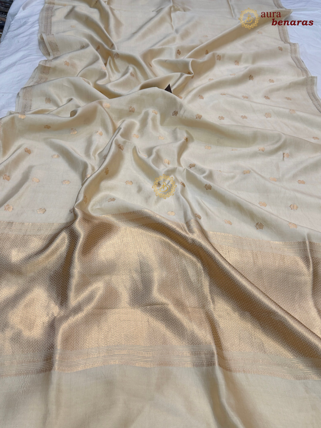 Cream  Banarasi Silk Saree with Kadhwa Floral Zari Buta