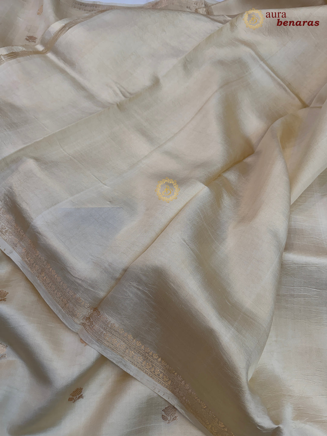 Cream  Banarasi Silk Saree with Kadhwa Floral Zari Buta