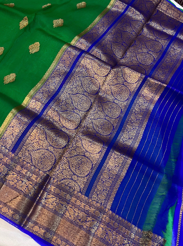 Emerald Green Banarasi Handloom Kora Silk Saree - Aura Benaras