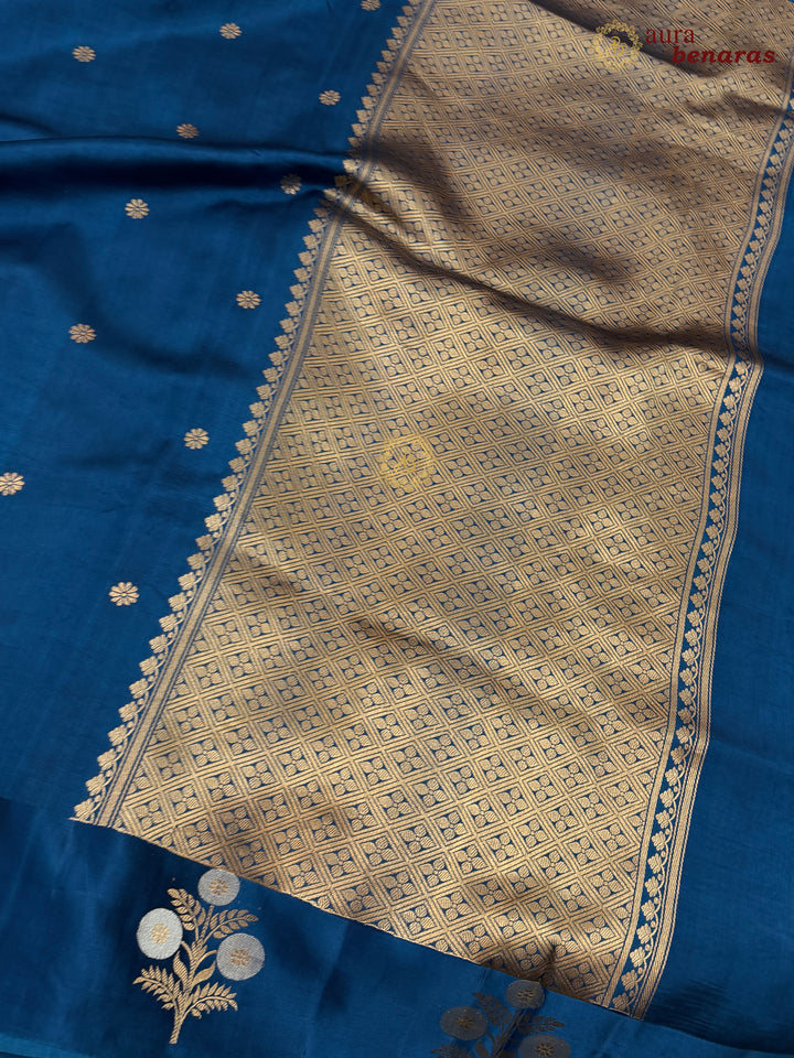 Teal Blue Pure Silk Banarasi Saree – Kadhwa Motifs & Mashru Border