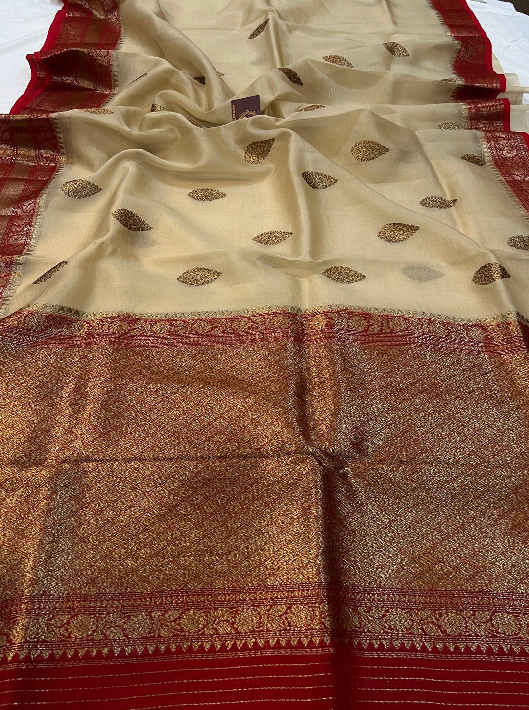 Beige Banarasi Handloom Kora Silk Saree - Aura Benaras