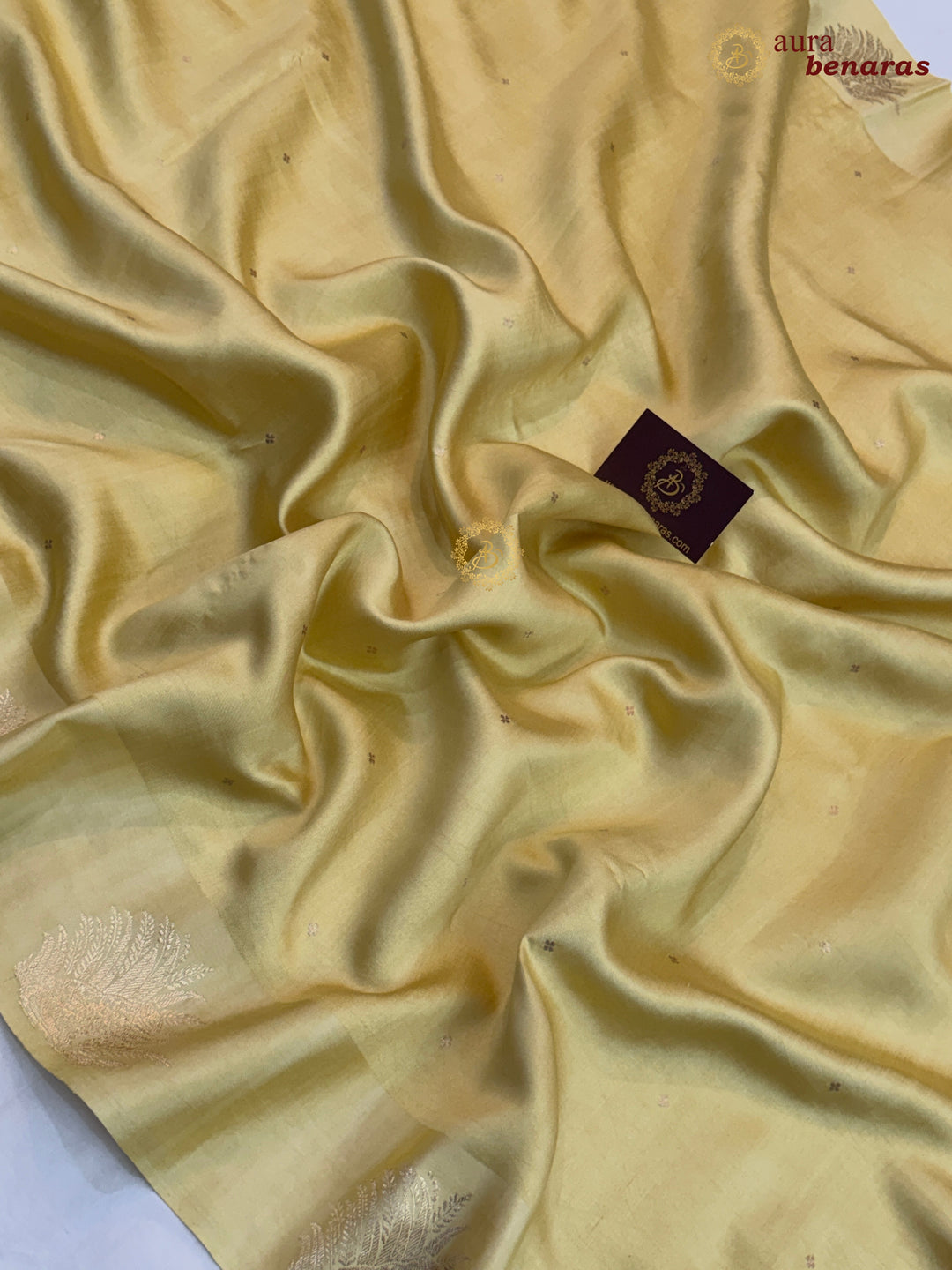 Cream Pure Katan Silk Banarasi Saree Kadhwa Leopard Motifs