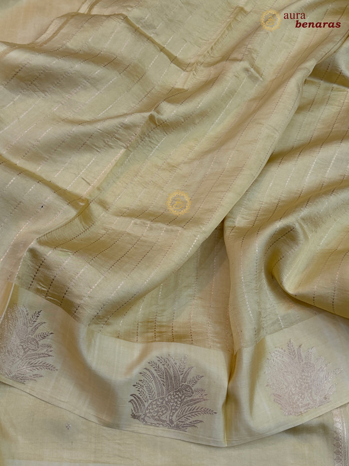 Cream Pure Katan Silk Banarasi Saree Kadhwa Leopard Motifs