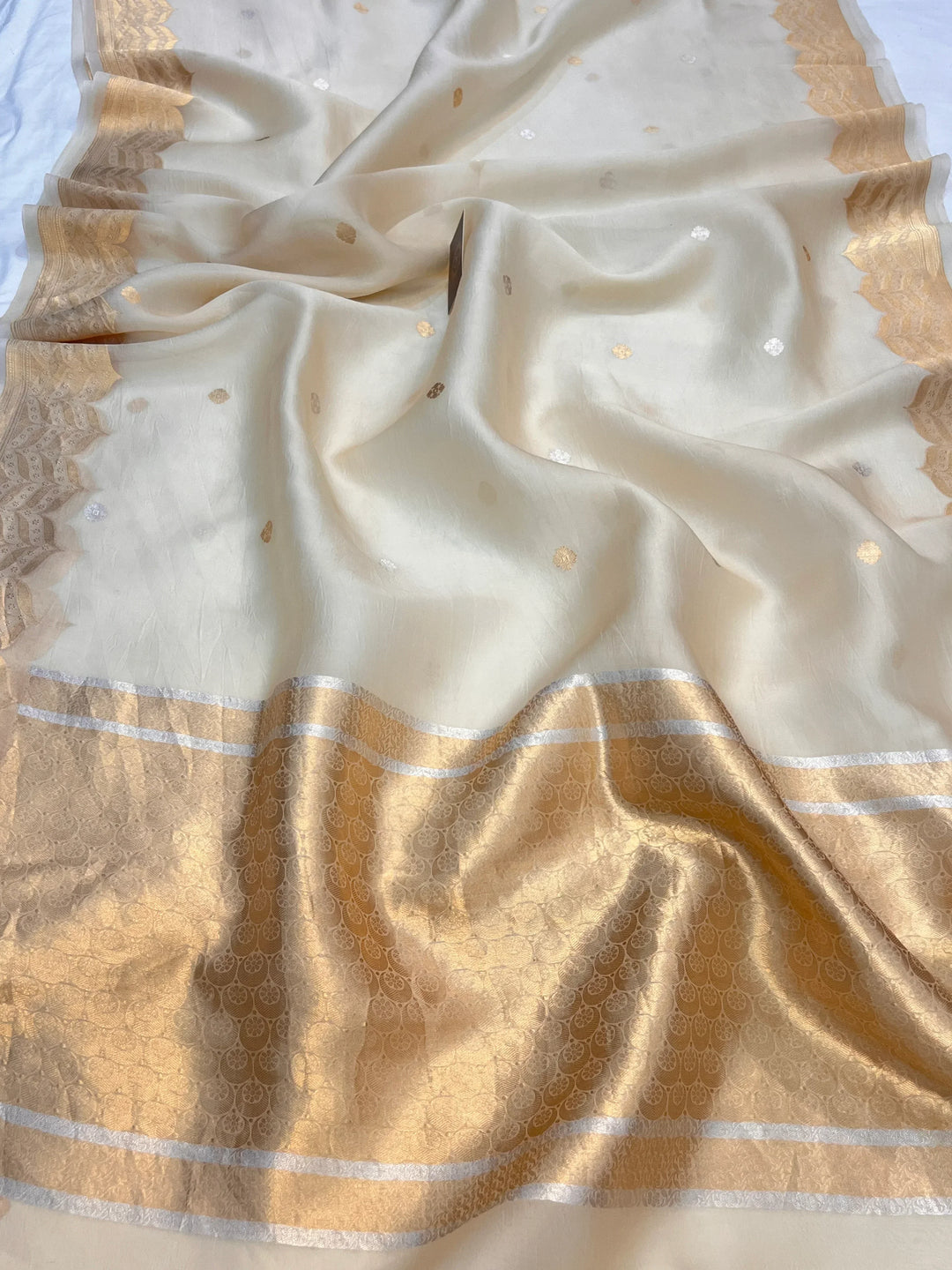 Cream Pure Kora Silk Handloom Banarasi Saree
