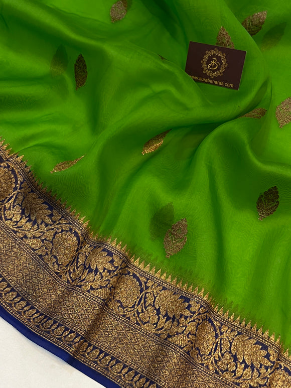 Green Banarasi Handloom Kora Silk Saree - Aura Benaras