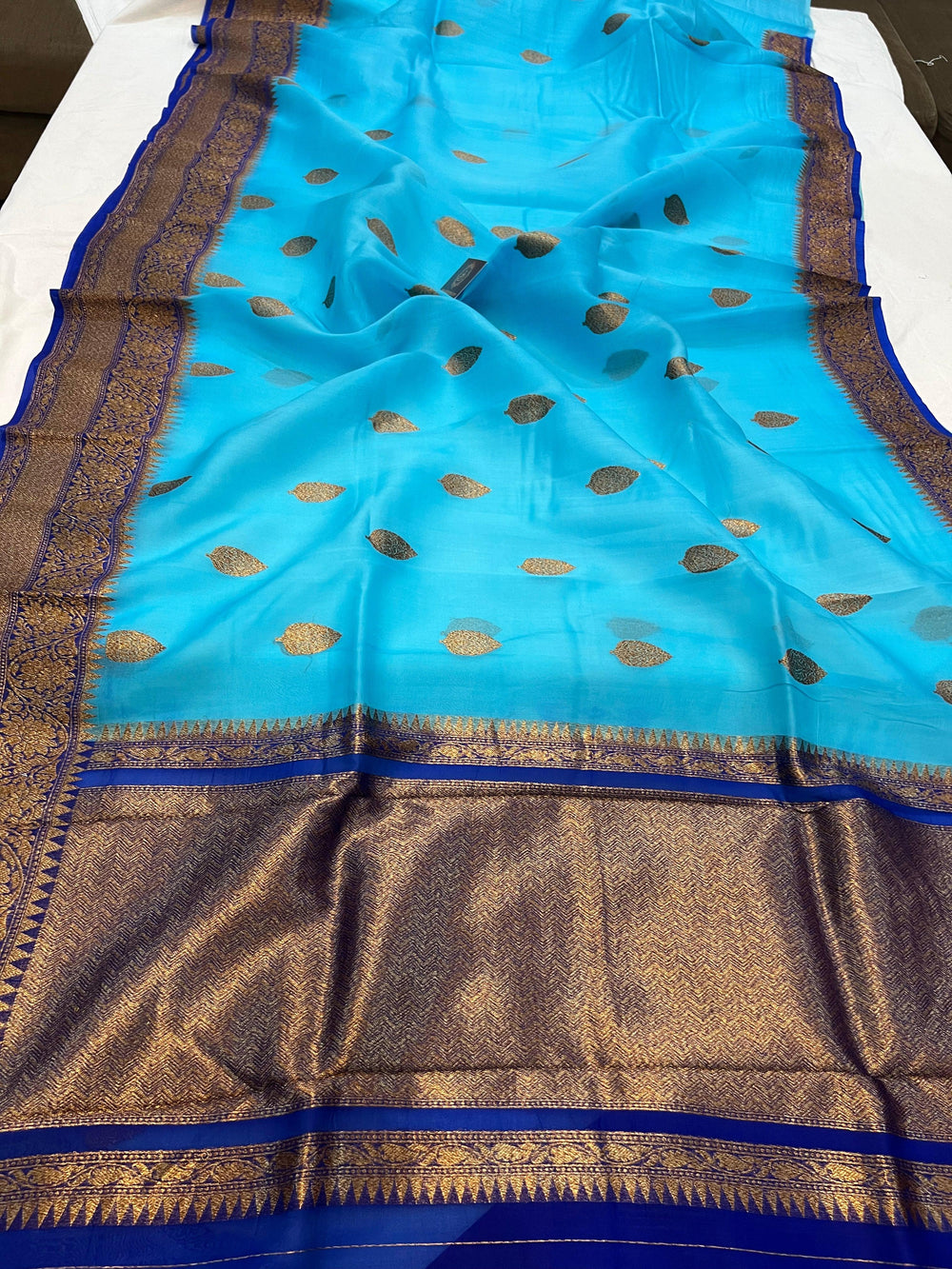 Firozi Banarasi Handloom Kora Silk Saree - Aura Benaras