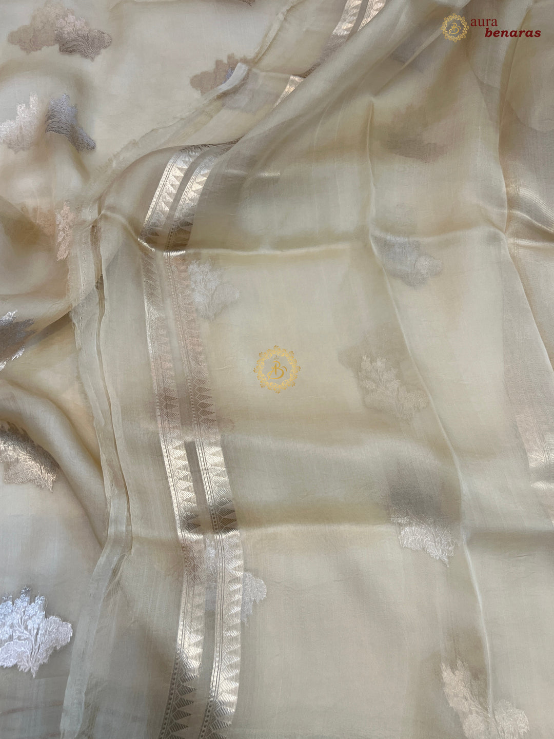 Pure Cream Kora Silk Banarasi Saree with Kadhwa Flower Butas