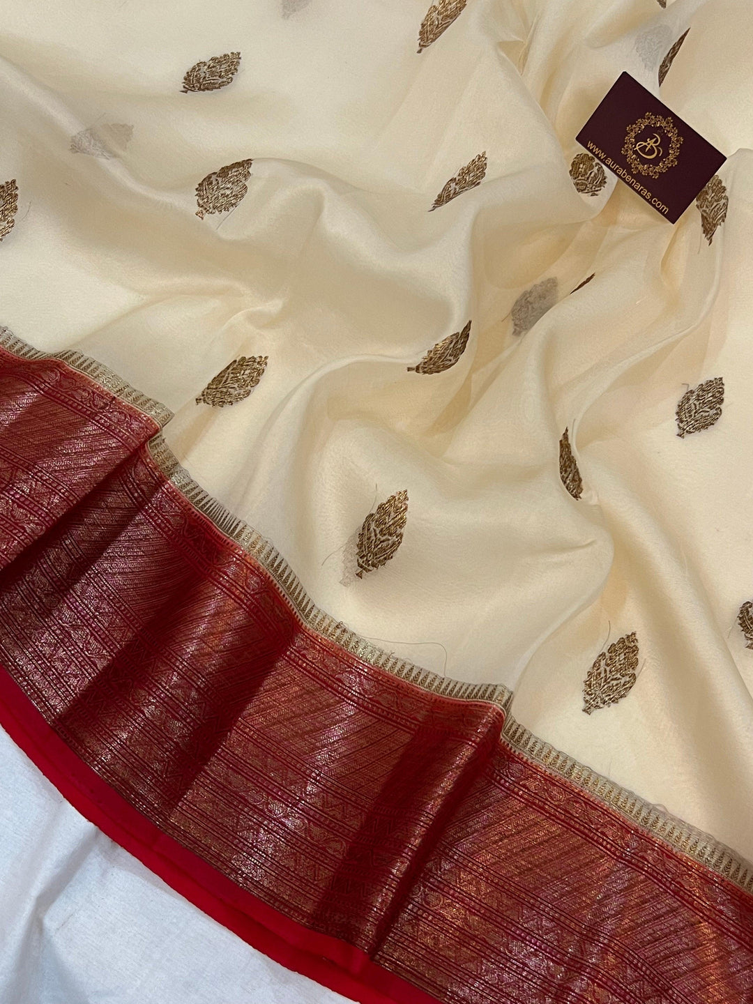 Cream Banarasi Handloom Kora Silk Saree - Aura Benaras