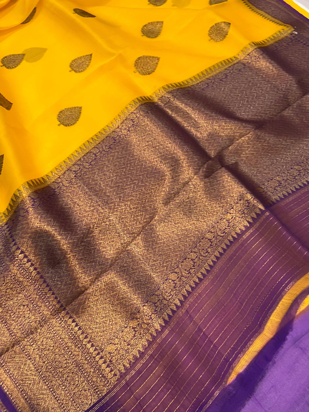 Yellow Banarasi Handloom Kora Silk Saree - Aura Benaras