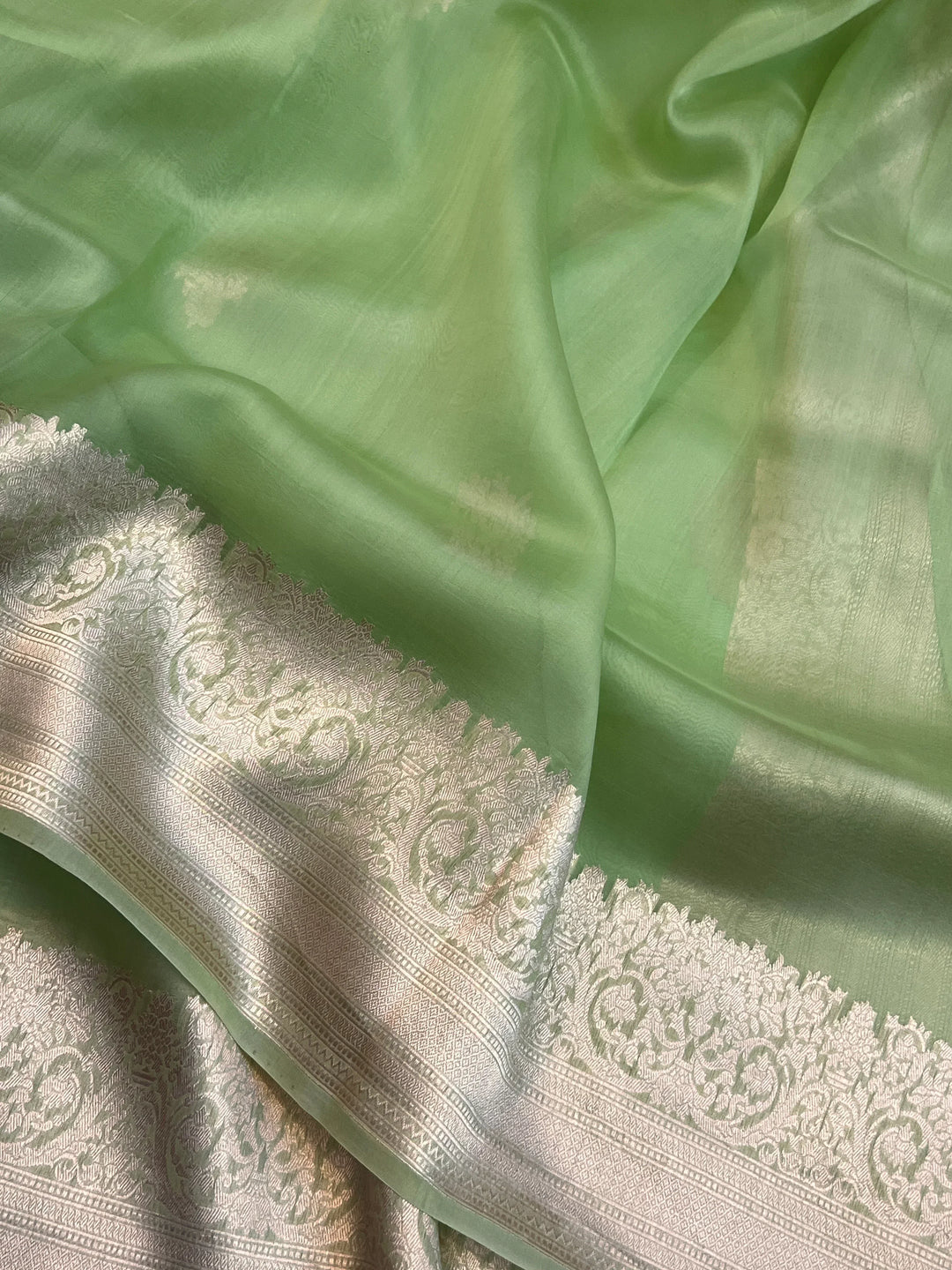 Pista Green Pure Kora Silk Handloom Banarasi Saree