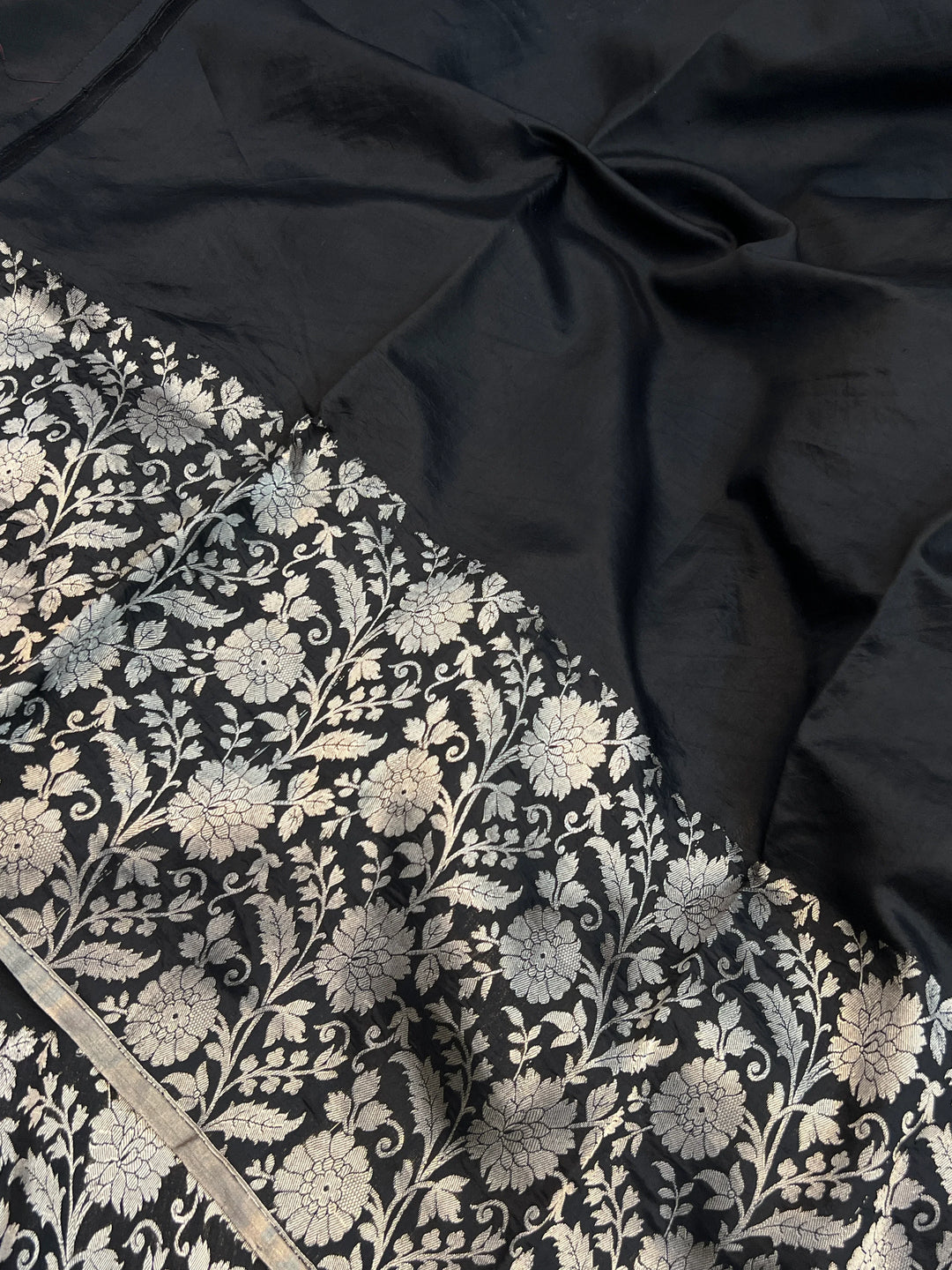 Black Pure Silk Handloom Banarasi Saree