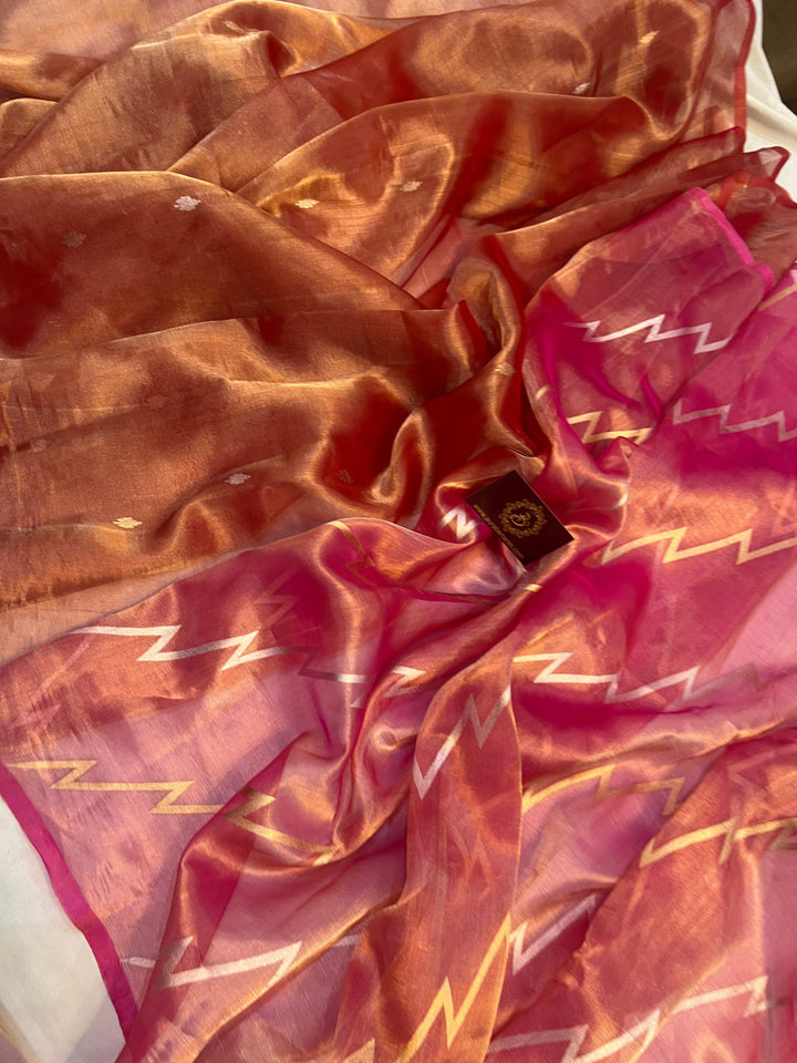 Red - Pink Shaded Banarasi Handloom Tissue Silk Saree - Aura Benaras