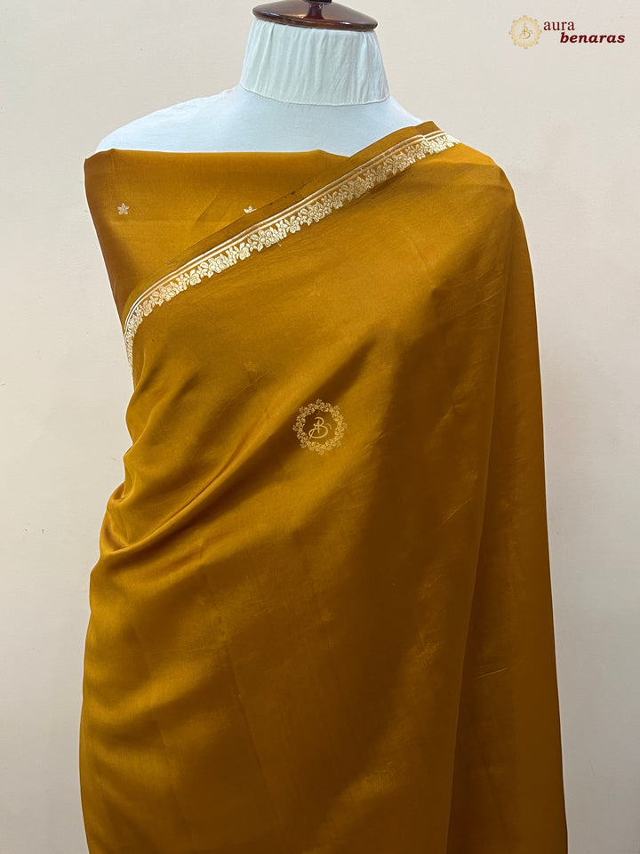  Golden Pure Banarasi Handloom Silk Saree - Aura Benaras