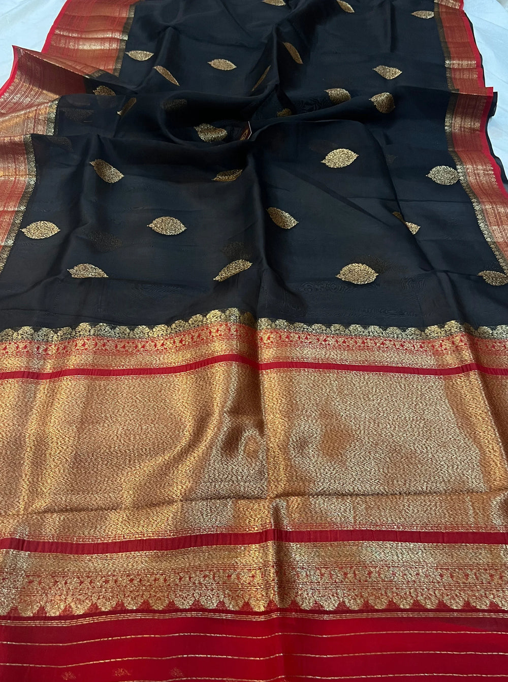 Black Banarasi Handloom Kora Silk Saree - Aura Benaras