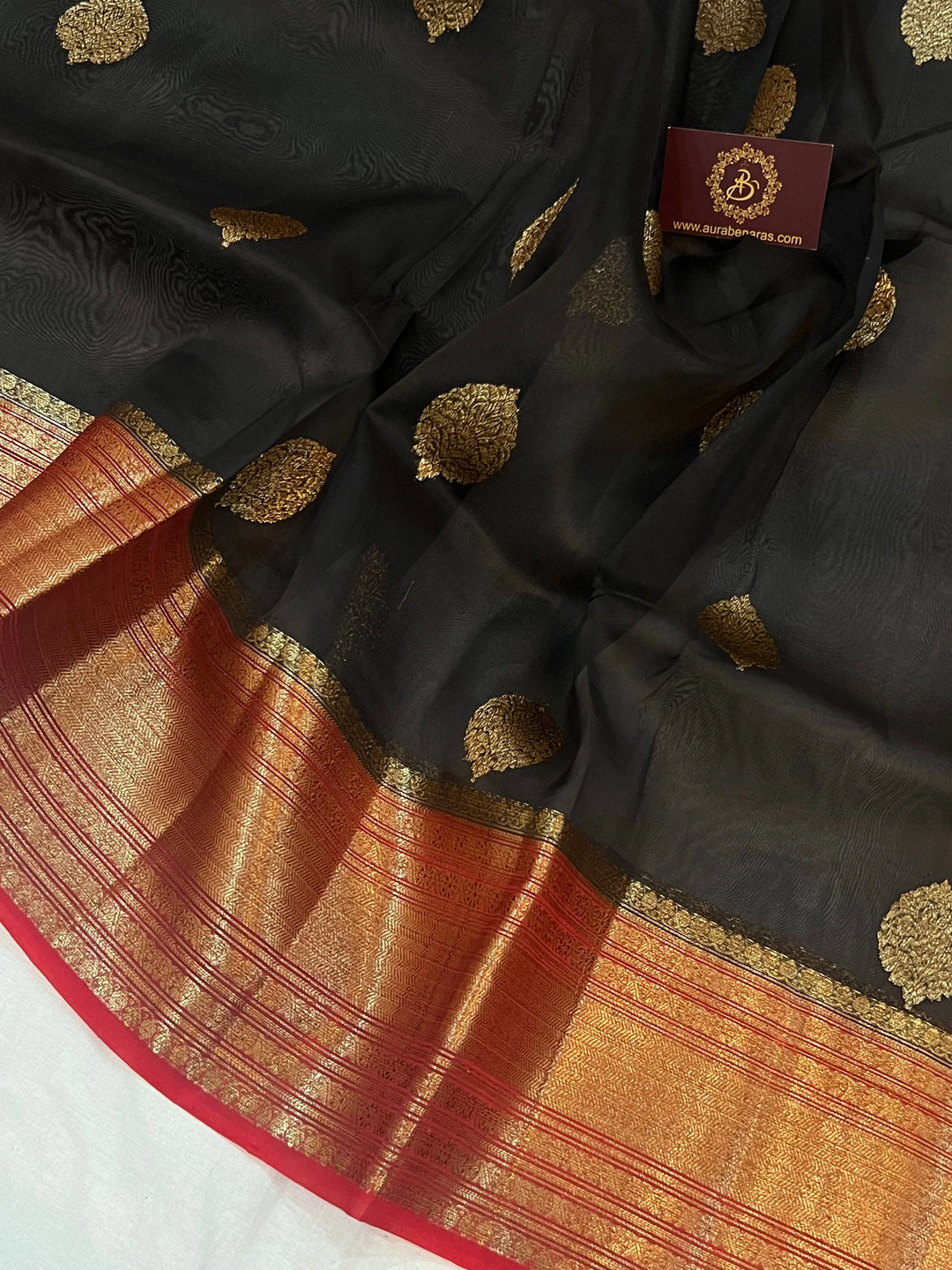 Black Banarasi Handloom Kora Silk Saree - Aura Benaras