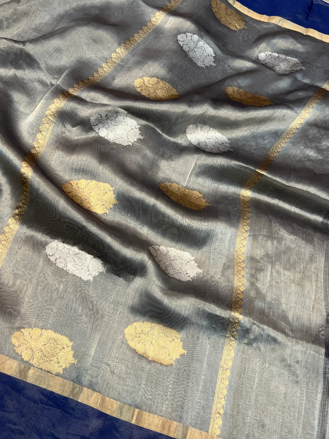 Navy Blue Pure Tissue Silk Handloom Banarasi Saree