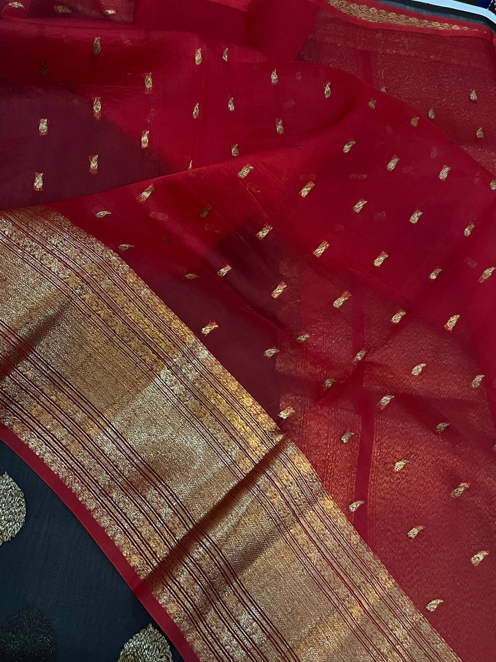 Black Banarasi Handloom Kora Silk Saree - Aura Benaras