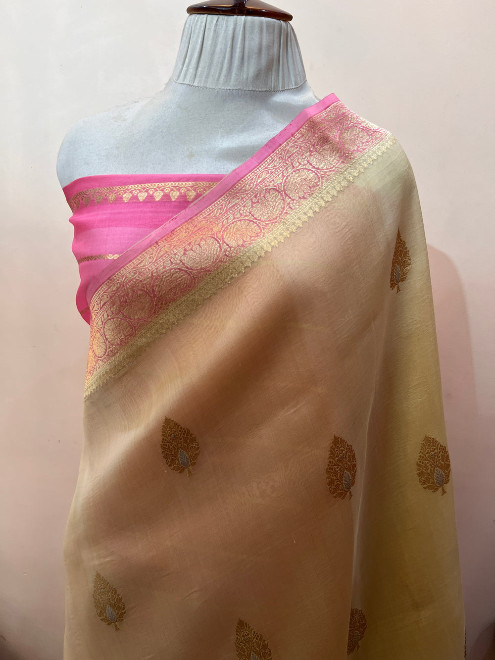 Pastel Yellow Pure Kora Silk Handloom Banarasi Saree