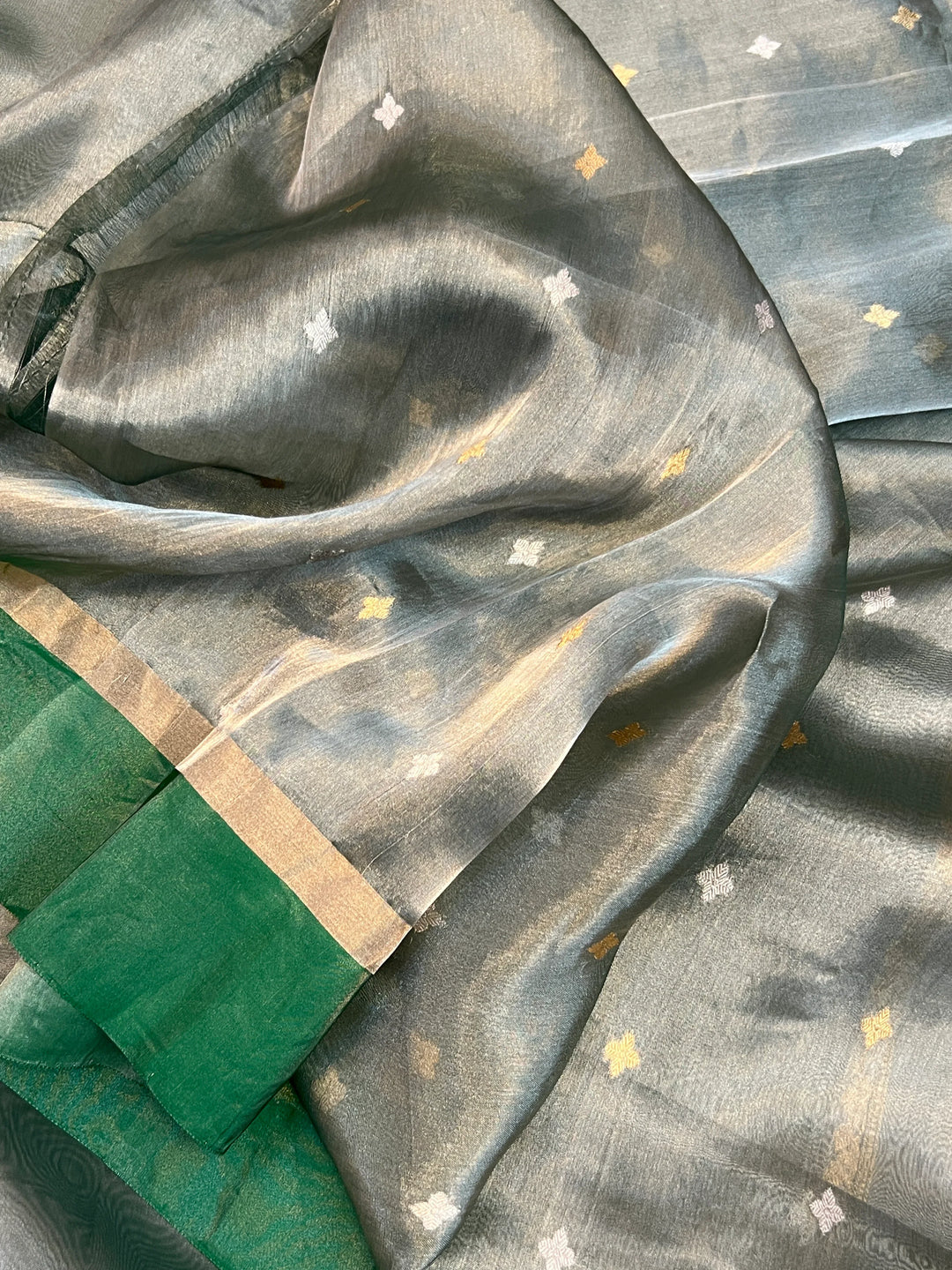 Green Iktara Tissue Silk Saree with Mashru Border
