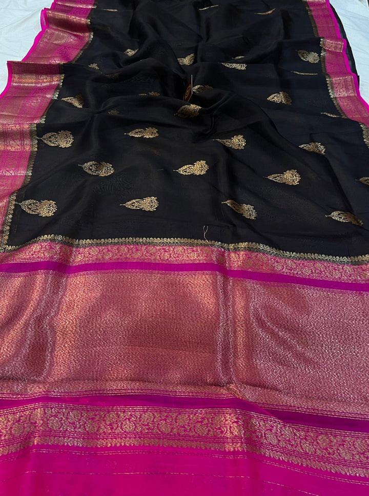 Black Banarasi Handloom Kora Silk Saree - Aura Benaras