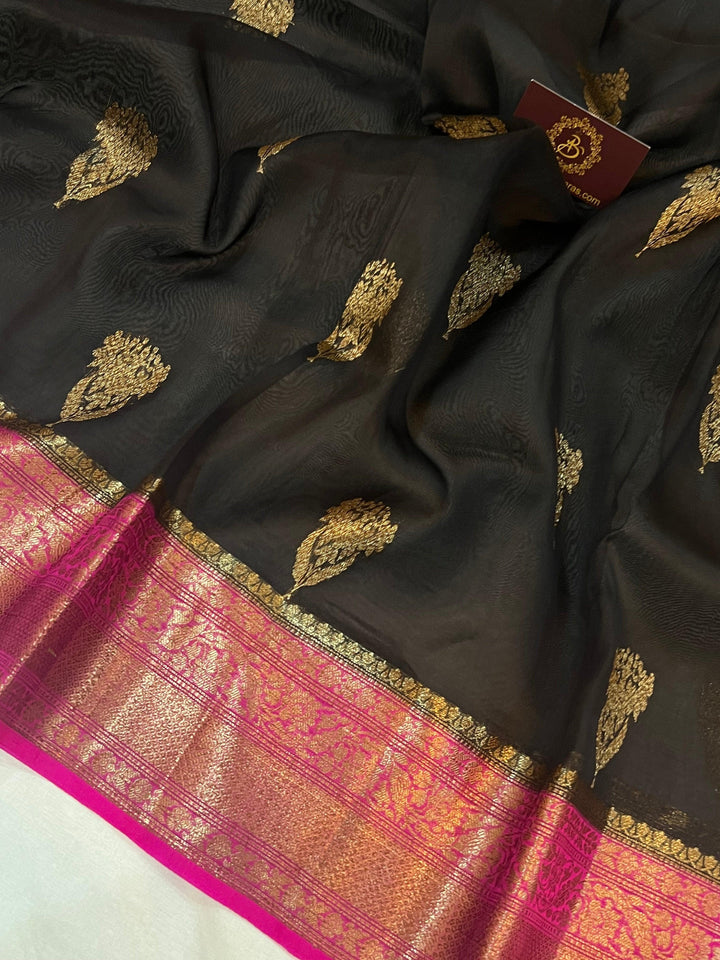 Black Banarasi Handloom Kora Silk Saree - Aura Benaras