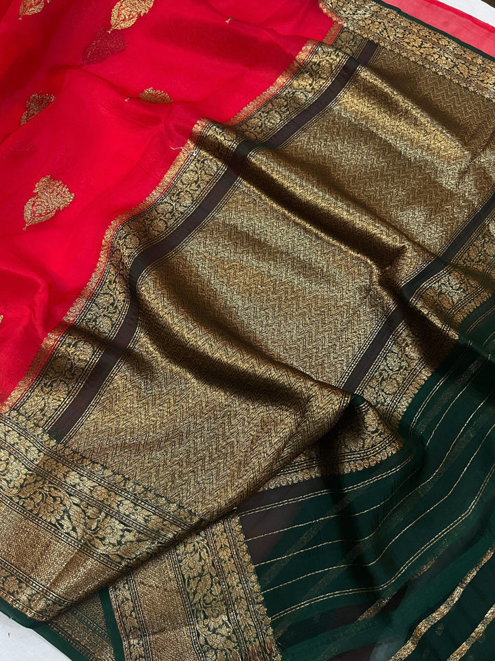 Red Banarasi Handloom Kora Silk Saree - Aura Benaras