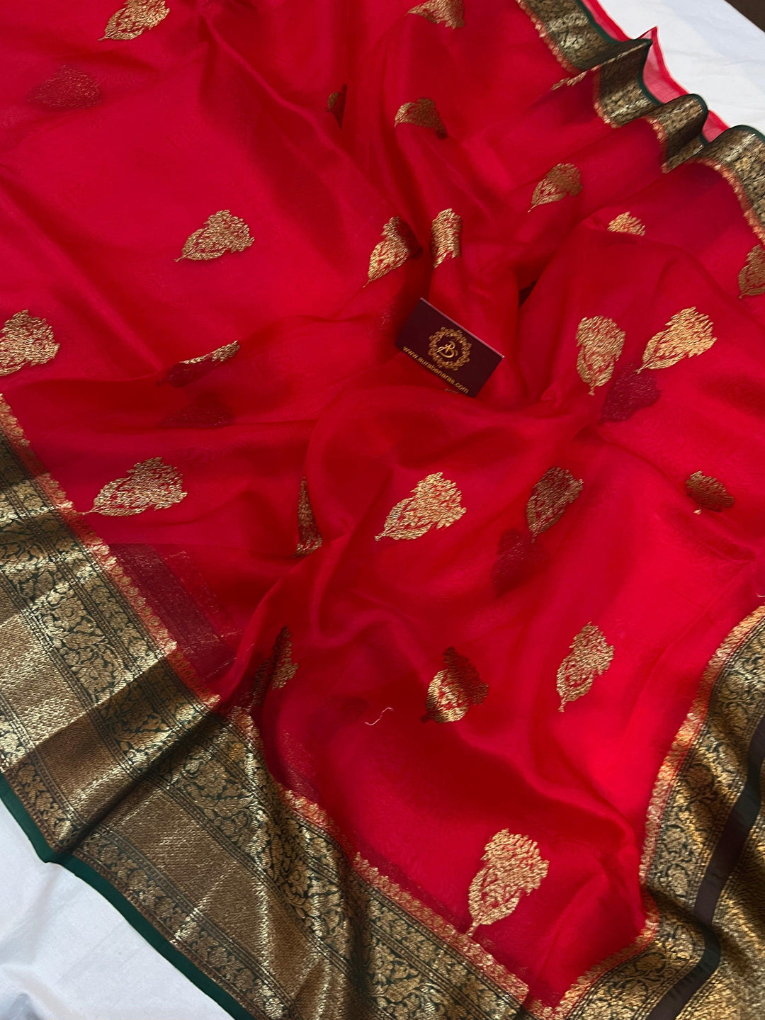 Red Banarasi Handloom Kora Silk Saree - Aura Benaras