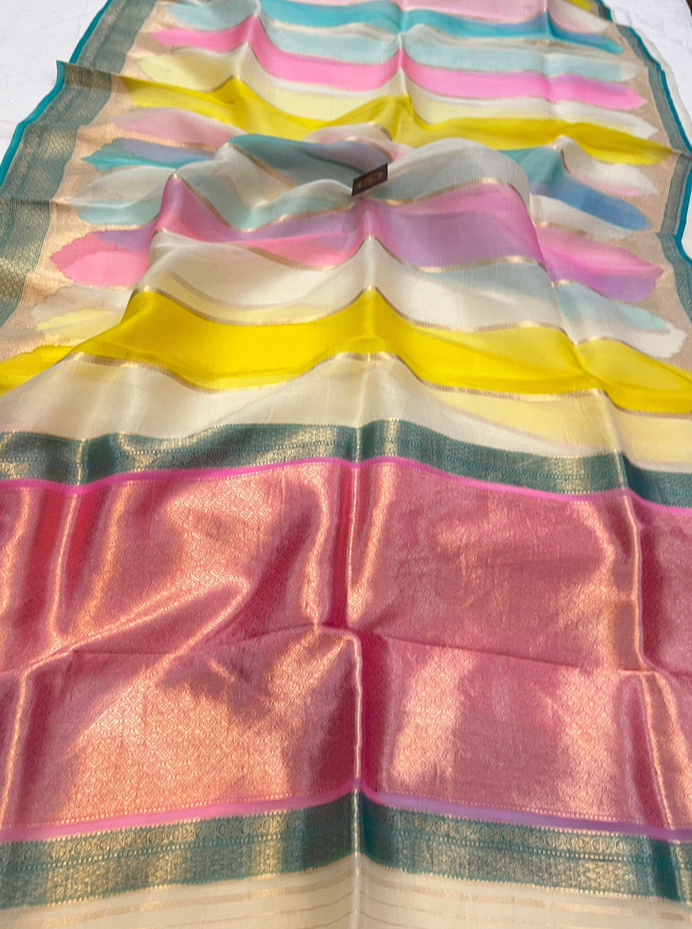 Off white Rangkaat Pure Banarasi Handloom Kora Silk Saree - Aura Benaras