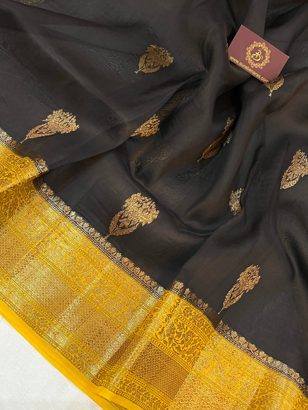 Black Banarasi Handloom Kora Silk Saree - Aura Benaras