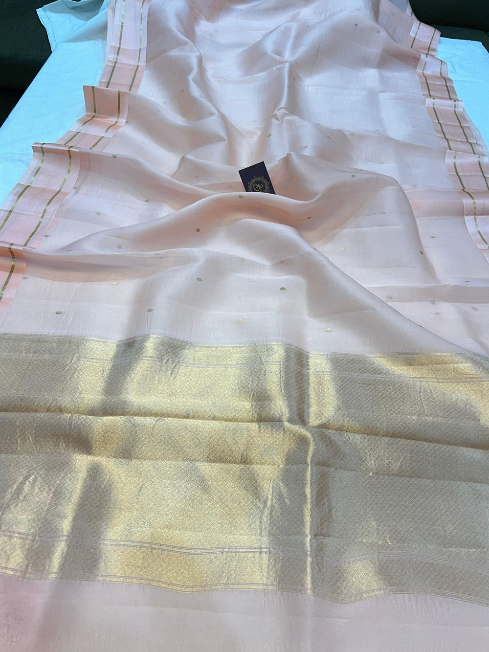 Pani Peach Pure Banarasi Handloom Silk Saree - Aura Benaras