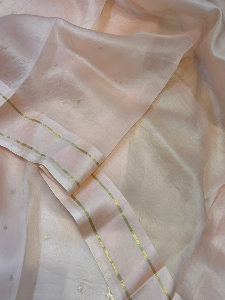 Pani Peach Pure Banarasi Handloom Silk Saree - Aura Benaras