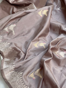 Grey Banarasi Handloom Katan Silk Saree - Aura Benaras