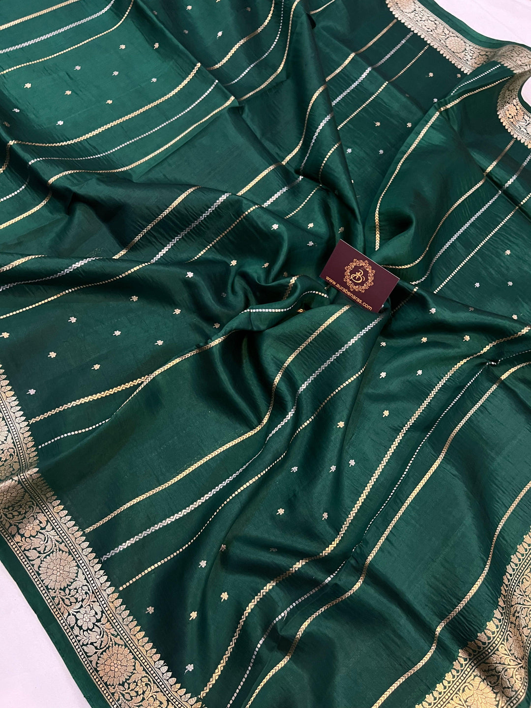 Bottle Green Pure Banarasi Handloom Silk Saree - Aura Benaras