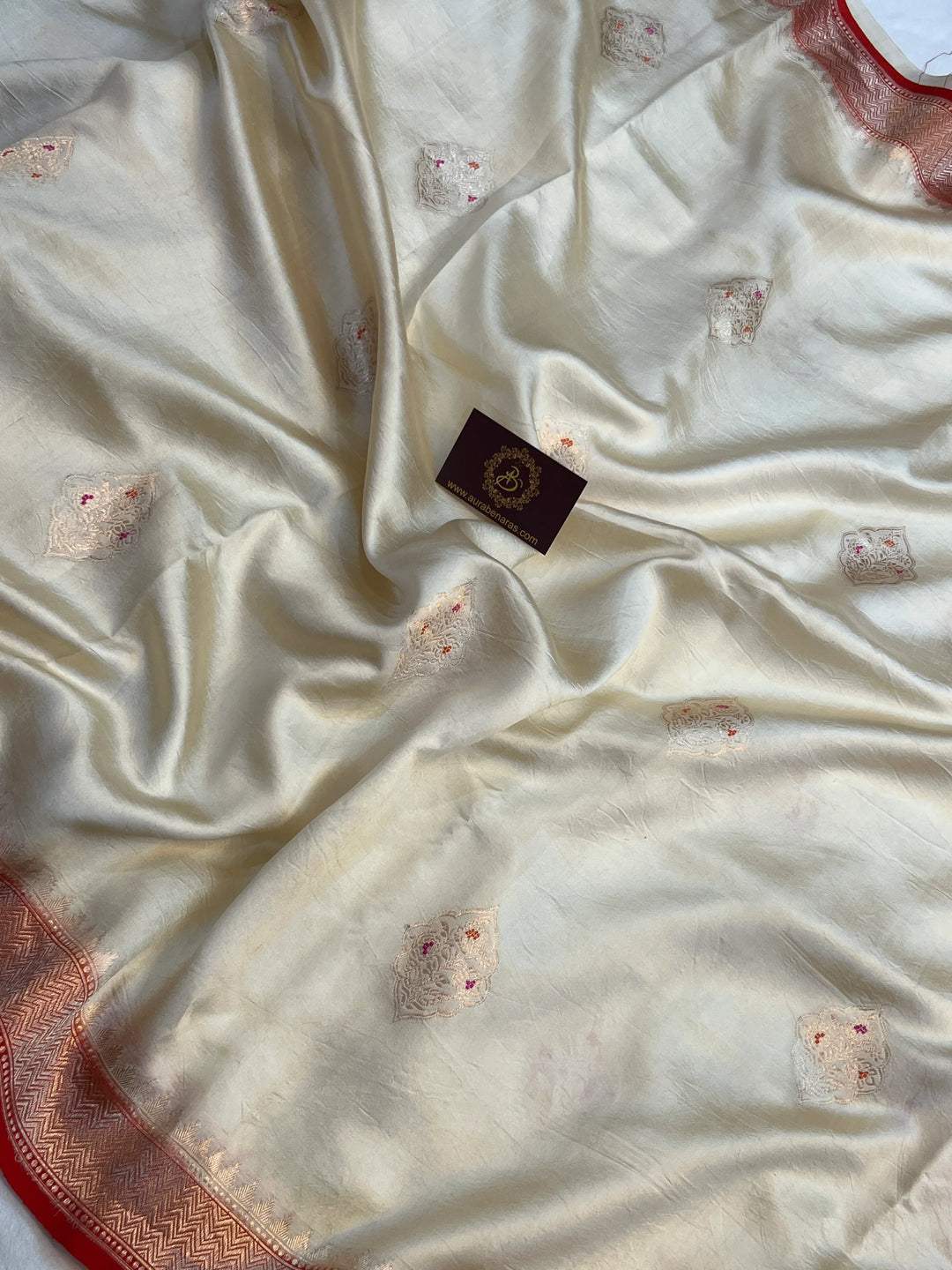 Cream Pure Banarasi Handloom Silk Saree