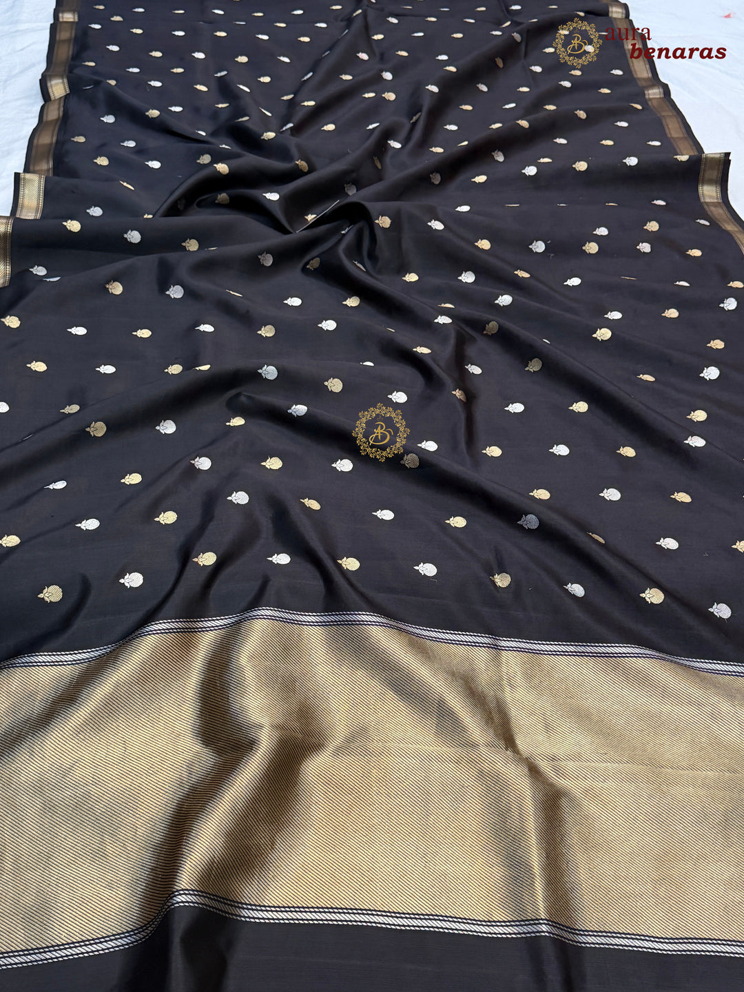 Black Pure Banarasi Handloom Silk Saree with Kadhwa Sona Rupa Motifs