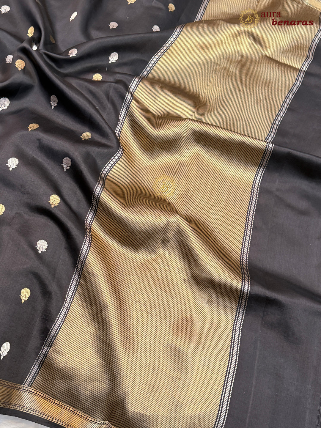 Black Pure Banarasi Handloom Silk Saree with Kadhwa Sona Rupa Motifs