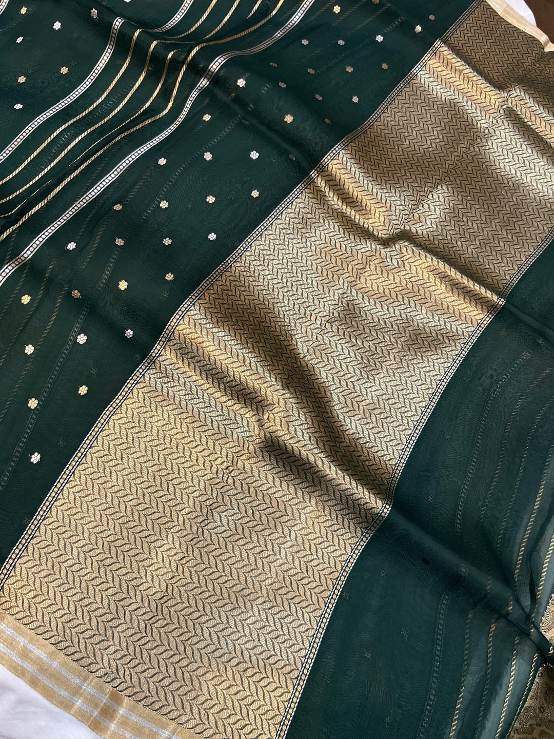 Bottle Green Banarasi Handloom Kora Silk Saree - Aura Benaras