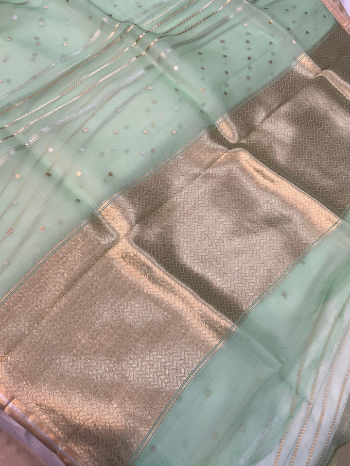 Pista Green Banarasi Handloom Kora Silk Saree - Aura Benaras