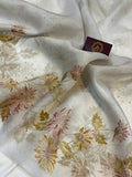 Pure Banarasi handloom Kora silk saree by Aura Benaras featuring floral digital print, designer borderless design, and a matching Chiniya silk blouse piece—perfect for festive and elegant occasions.